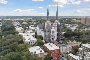 24 E Liberty St, Savannah, GA 31401 - Photo 2