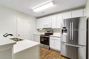 412 Gardners Cir, Bluffton, SC 29910 - Photo 10