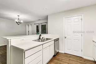412 Gardners Cir, Bluffton, SC 29910 - Photo 10