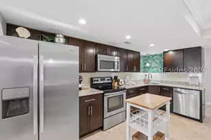 11 Tanglewood Dr, Hilton Head Island, SC 29928 - Photo 10