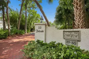 11 Tanglewood Dr, Hilton Head Island, SC 29928 - Photo 2