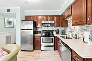 39 S Forest Beach Dr, Hilton Head Island, SC 29928 - Photo 10