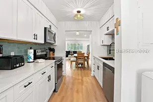 25 Deallyon Ave, Hilton Head Island, SC 29928 - Photo 8