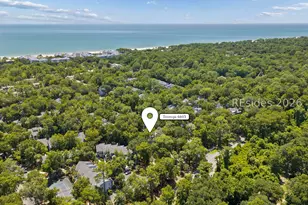 137 Cordillo Pkwy, Hilton Head Island, SC 29928 - Photo 2