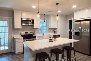 18 Bow Cir, Hilton Head Island, SC 29928 - Photo 2