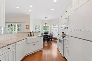 65 Victoria Square Dr, Hilton Head Island, SC 29926 - Photo 16