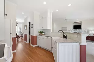 65 Victoria Square Dr, Hilton Head Island, SC 29926 - Photo 14