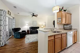 241 Landing Ln, Bluffton, SC 29909 - Photo 10