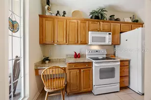 241 Landing Ln, Bluffton, SC 29909 - Photo 10