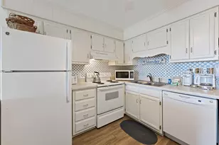 15 S Forest Beach Dr, Hilton Head Island, SC 29928 - Photo 6