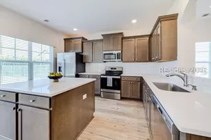 3823 Castleoak Dr, Richmond Hill, GA 31324 - Photo 4