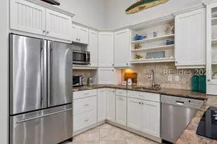 4 Braddock Bluff Dr, Hilton Head Island, SC 29928 - Photo 20