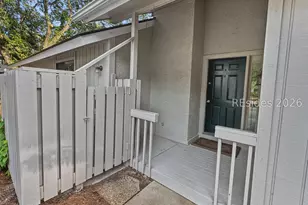 5 Gumtree Rd, Hilton Head Island, SC 29926 - Photo 2