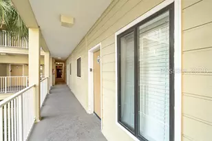 663 William Hilton Pkwy, Hilton Head Island, SC 29928 - Photo 4