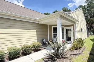 207 Mystic Point Dr, Bluffton, SC 29909 - Photo 2