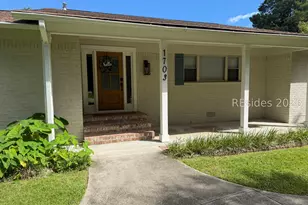 1703 Riverside Dr, Beaufort, SC 29902 - Photo 2