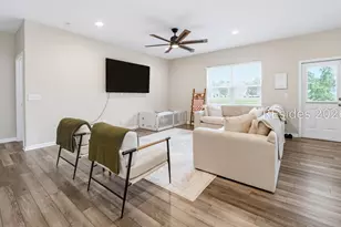 17 Toxaway Ln, Beaufort, SC 29906 - Photo 4