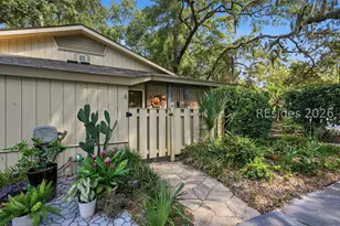 217 Cordillo Pkwy, Hilton Head Island, SC 29928 - Photo 2