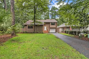 25 Honey Locust Cir, Hilton Head Island, SC 29926 - Photo 2