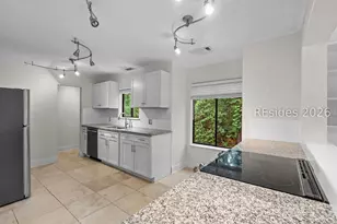 25 Honey Locust Cir, Hilton Head Island, SC 29926 - Photo 16