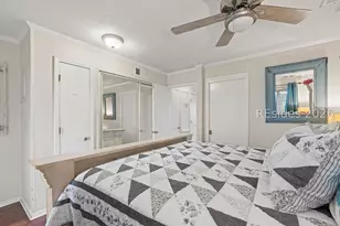 40 Folly Field Rd, Hilton Head Island, SC 29928 - Photo 14