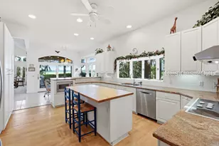 15 Peninsula Dr, Hilton Head Island, SC 29926 - Photo 20