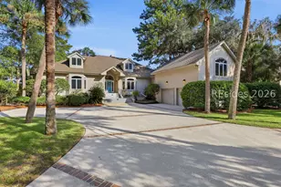 15 Peninsula Dr, Hilton Head Island, SC 29926 - Photo 1
