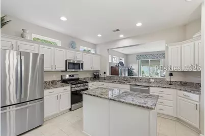 196 Hampton Circle, Bluffton, SC 29909 - Photo 4