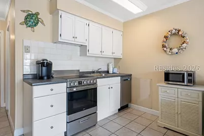 40 Folly Field Road #B115, Hilton Head Island, SC 29928 - Photo 8