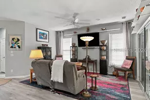 203 Landing Ln, Bluffton, SC 29909 - Photo 8