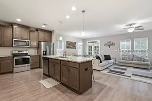 11 Cabbage Palm Ln, Bluffton, SC 29910 - Photo 8