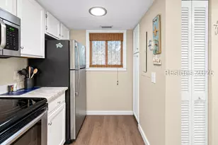 1 Tanglewood Dr, Hilton Head Island, SC 29928 - Photo 6