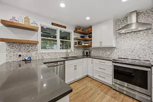 42 Wax Myrtle Ct, Hilton Head Island, SC 29926 - Photo 8