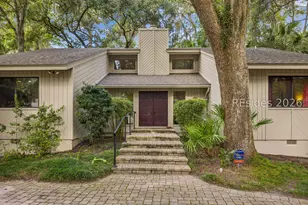 21 Acorn Ln, Hilton Head Island, SC 29928 - Photo 2