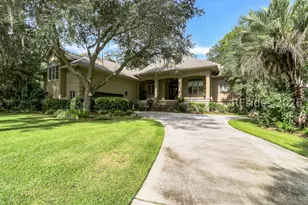 21 Ribaut Dr, Hilton Head Island, SC 29926 - Photo 2