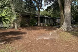 32 Oleander St, Hilton Head Island, SC 29928 - Photo 4