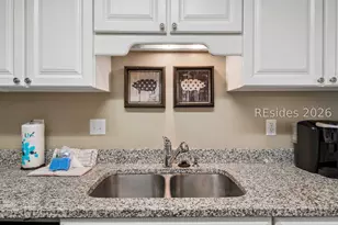 18 Lighthouse Ln, Hilton Head Island, SC 29928 - Photo 10