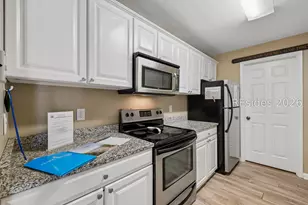 18 Lighthouse Ln, Hilton Head Island, SC 29928 - Photo 8