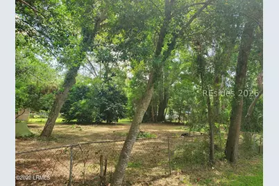 2698 Jones Avenue, Beaufort, SC 29902 - Photo 2