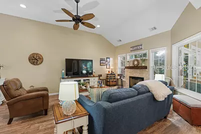 190 Sumter Square, Bluffton, SC 29910 - Photo 6