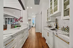 52 N Port Royal Dr, Hilton Head Island, SC 29928 - Photo 12