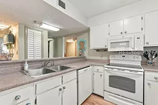 663 William Hilton Pkwy, Hilton Head Island, SC 29928 - Photo 6