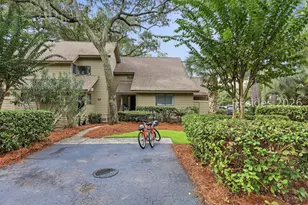 25 Carnoustie Rd, Hilton Head Island, SC 29928 - Photo 2