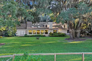 24 Bluebell Ln, Hilton Head Island, SC 29926 - Photo 2