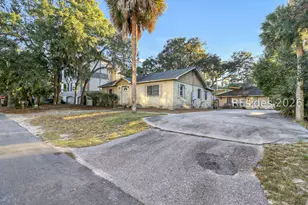 22 Egret St, Hilton Head Island, SC 29928 - Photo 2