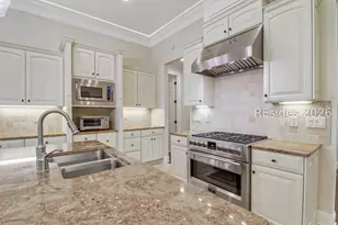 6 Ravenwood Rd, Hilton Head Island, SC 29928 - Photo 26