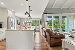 226 S Sea Pines Dr, Hilton Head Island, SC 29928 - Photo 4