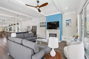 15 Bradley Cir, Hilton Head Island, SC 29928 - Photo 2