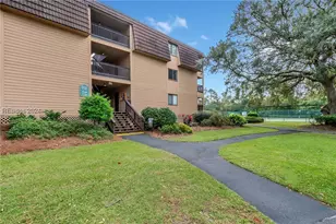 40 Folly Field Rd, Hilton Head Island, SC 29928 - Photo 1