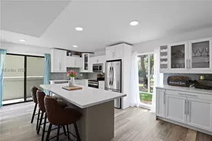 90 Gloucester Rd, Hilton Head Island, SC 29928 - Photo 1